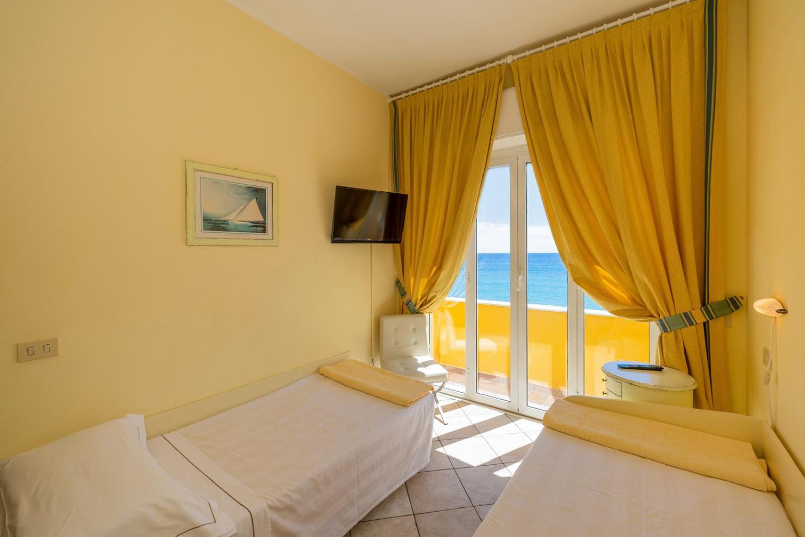 Hotel Albatros Varigotti Dış mekan fotoğraf