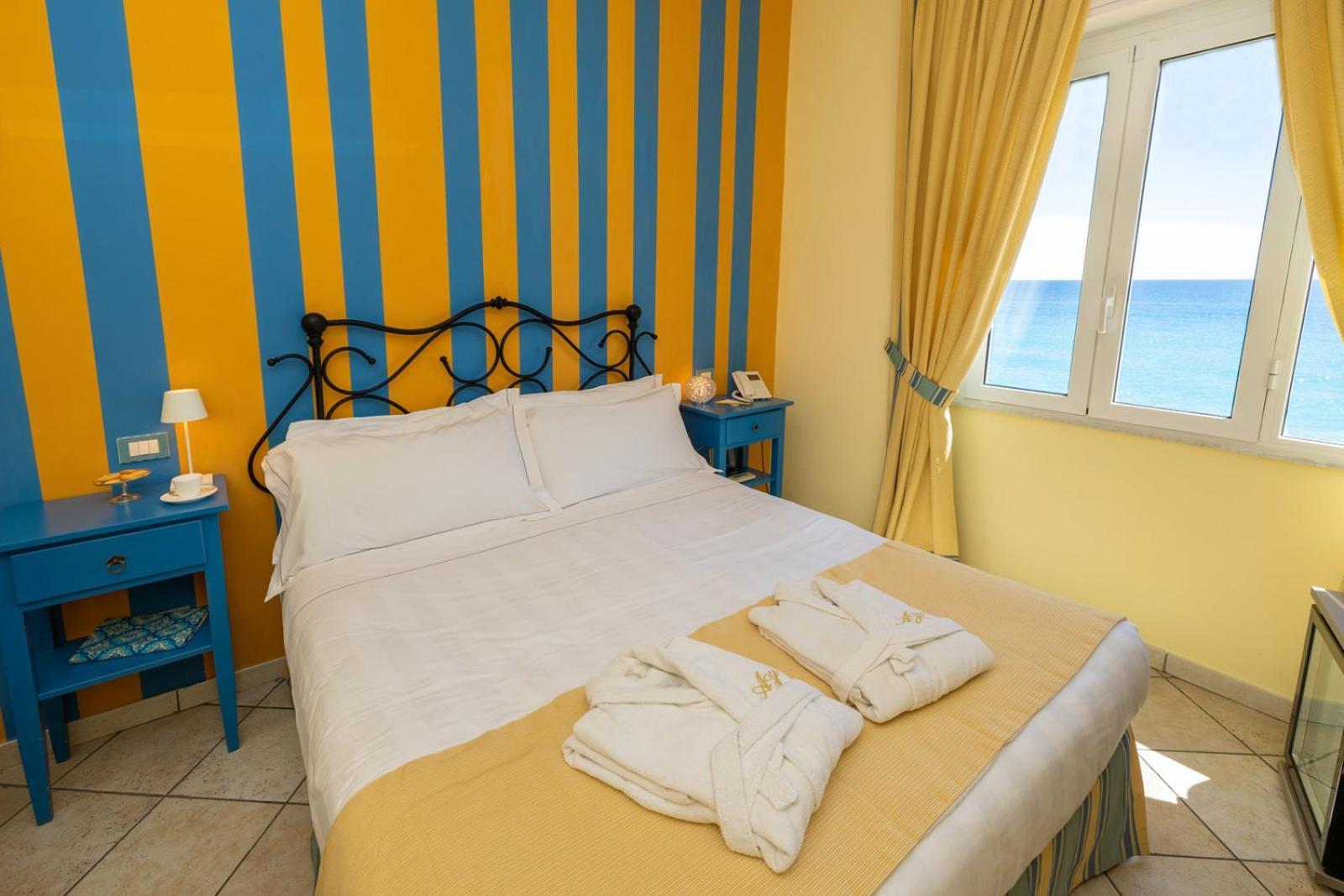 Hotel Albatros Varigotti Dış mekan fotoğraf
